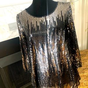 Size S pullover blouse